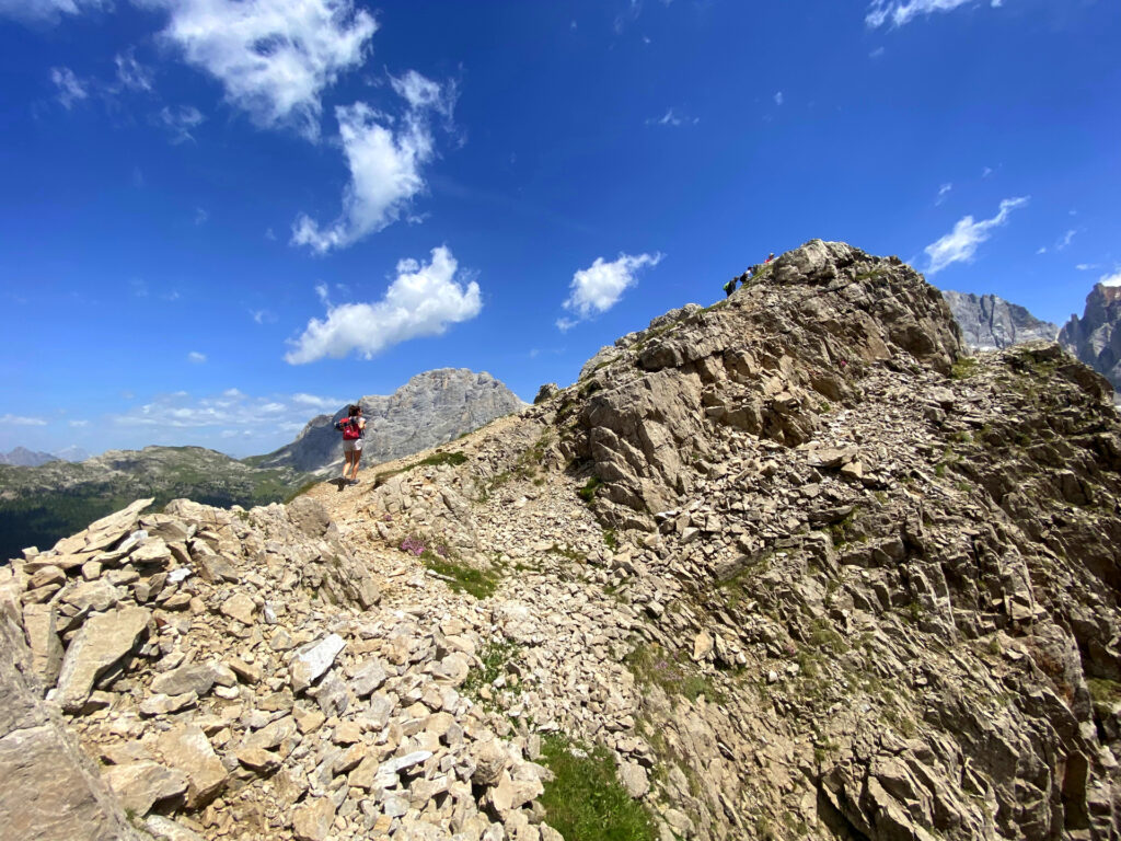 Come prepararsi per una giornata in montagna